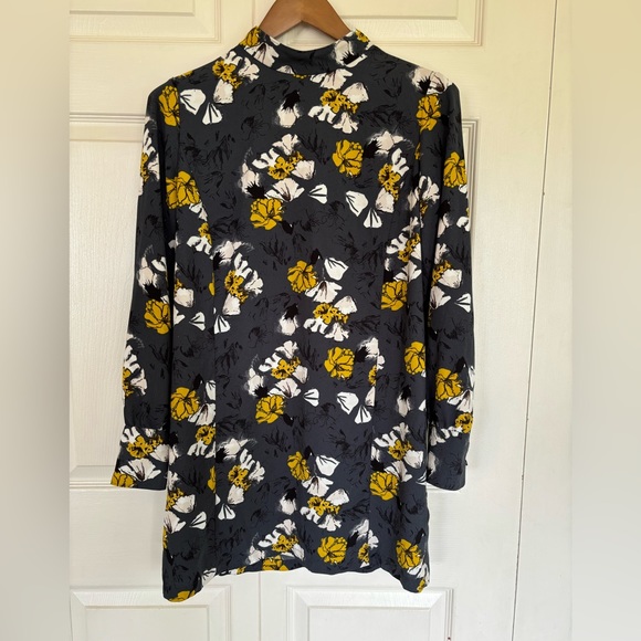 free press Dresses & Skirts - Free press floral shift dress M